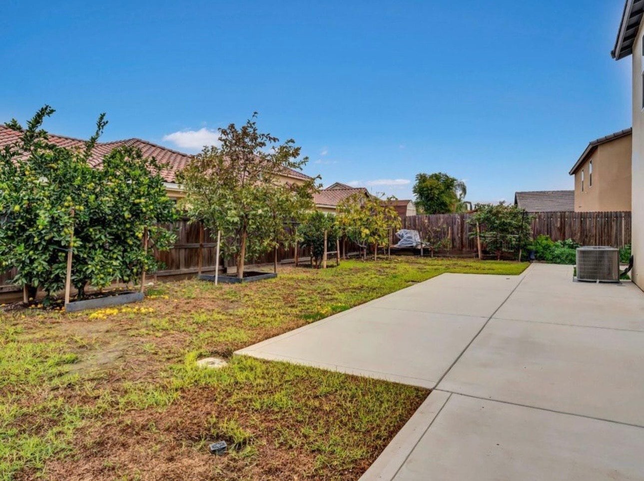 Building Photo - 1672 Thistle Ln