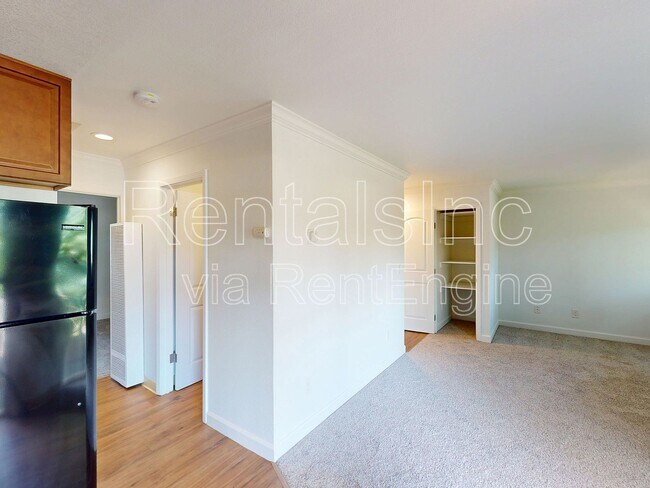 Building Photo - 16914 CA-12