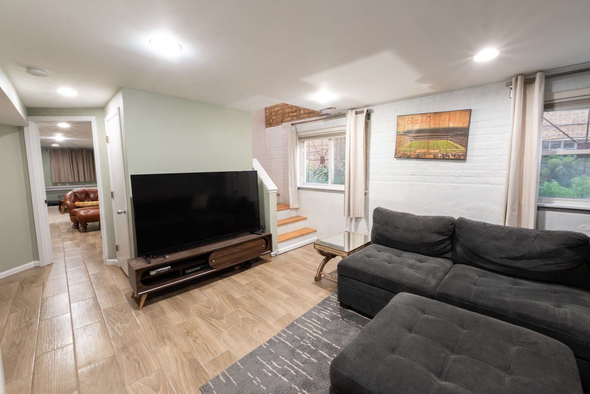 Building Photo - 2844 N Harding Ave