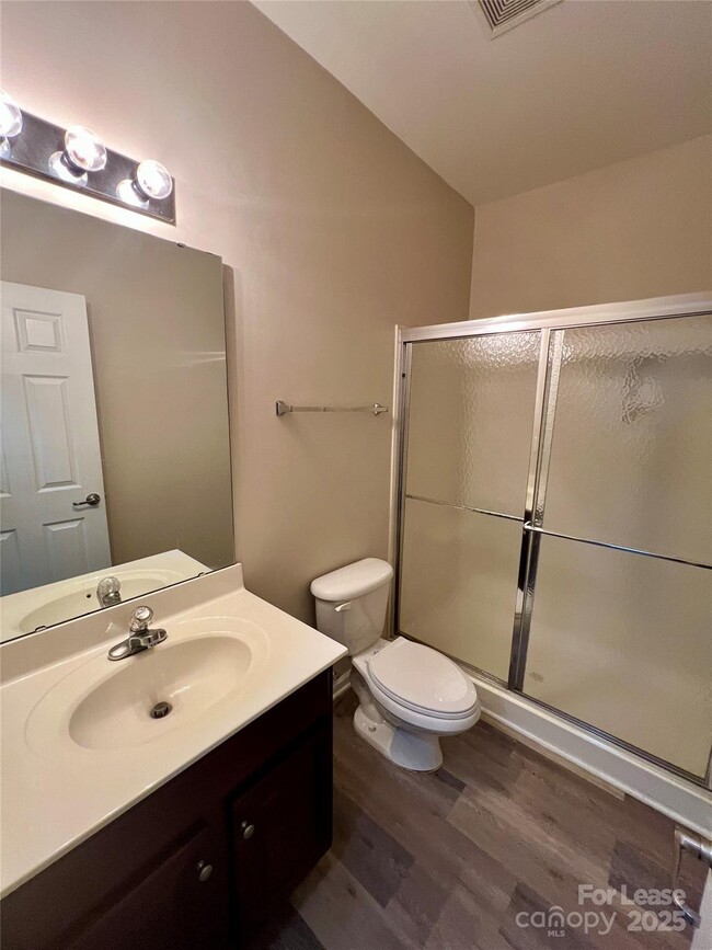 Building Photo - 7001 Mountain Top Ct