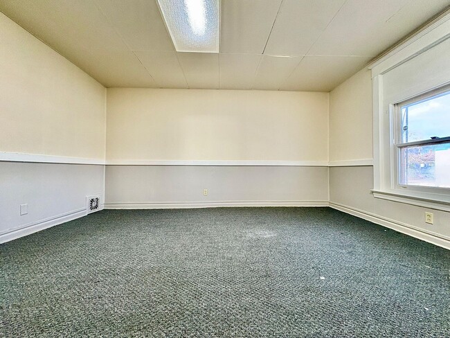 Building Photo - 1511 Miami St