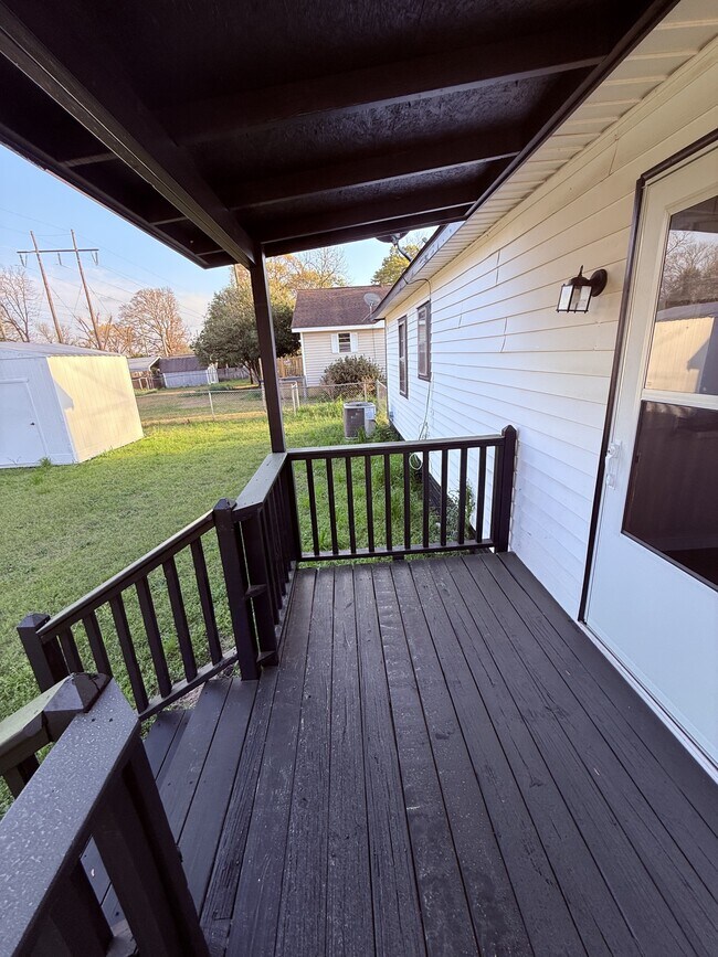 Building Photo - 724 McArthur Blvd