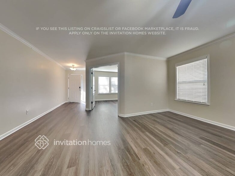 Building Photo - 2504 Blue Moss Dr