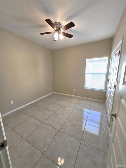 Building Photo - 1205 Bodark Dr