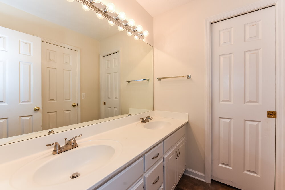 Building Photo - 104 Carolina Ct