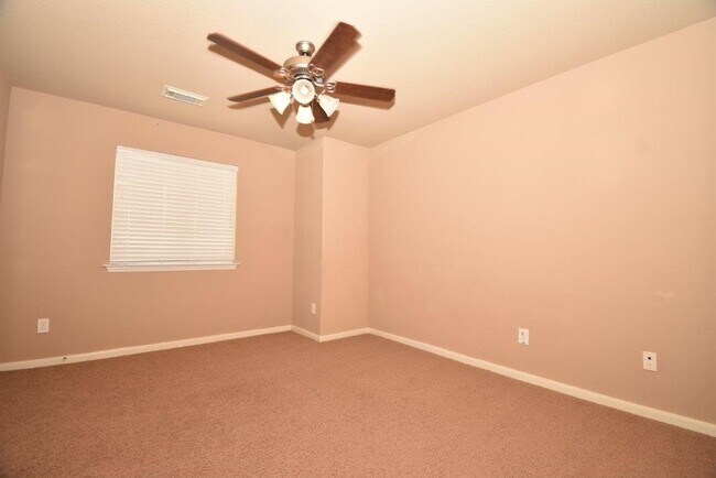 Building Photo - 7027 Crockett Ridge Dr