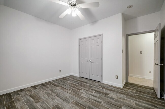 Building Photo - 17407 Winfield Square