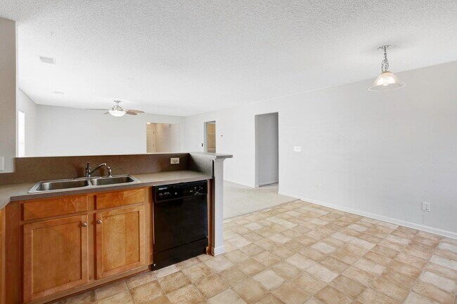 Building Photo - 104 Wildberry Ln