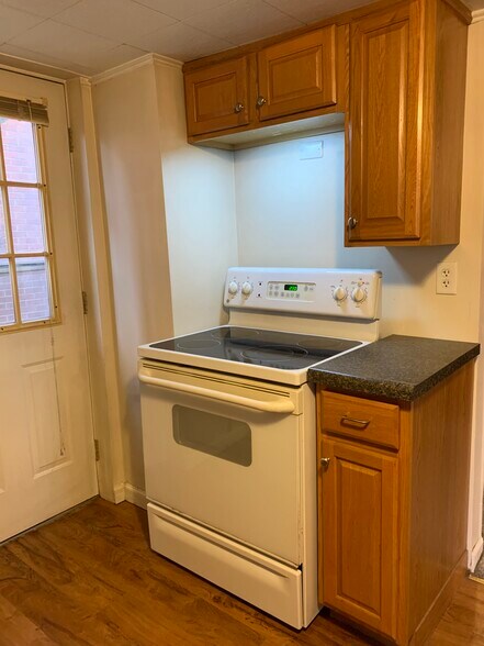 Building Photo - 514 4th St