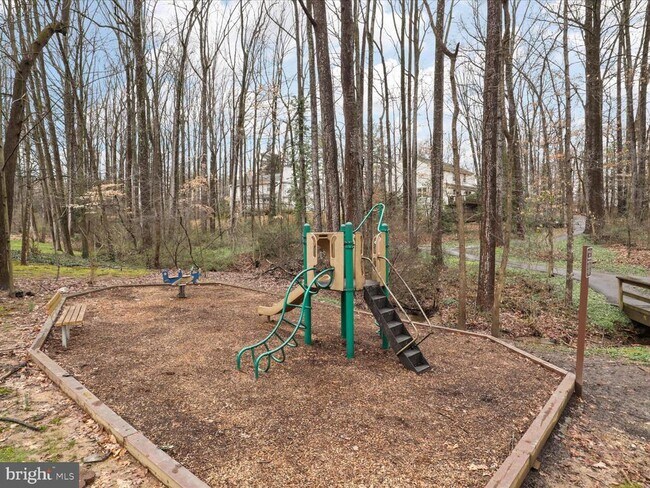 Building Photo - 6055 Meyers Landing Ct