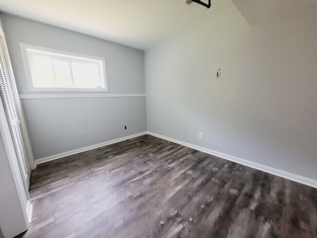 Building Photo - 3106 Point Clear Dr