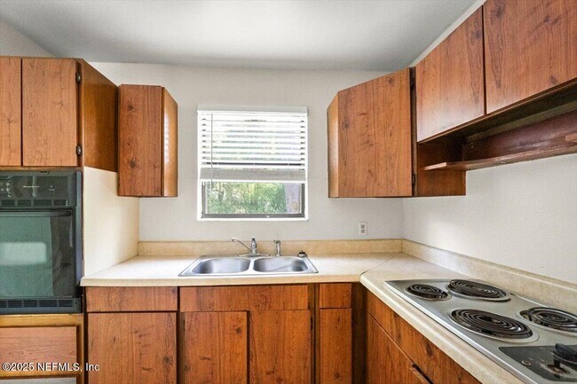 Building Photo - 5941 Caribbean Dr S