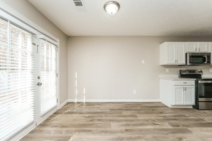 Building Photo - 731 Sugar Oak Ln