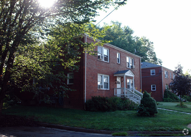 Building Photo - Gibson Street Apartments
