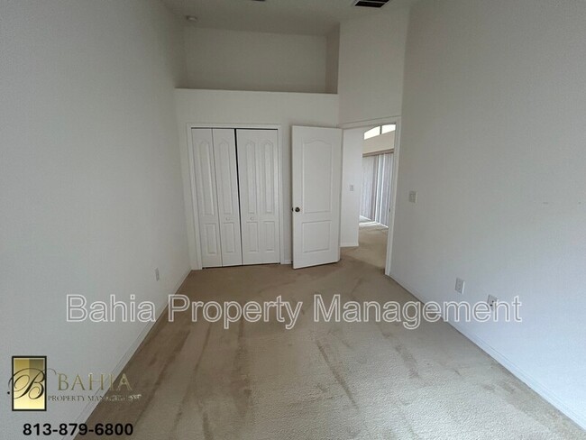 Building Photo - 6850 Pine Springs Dr