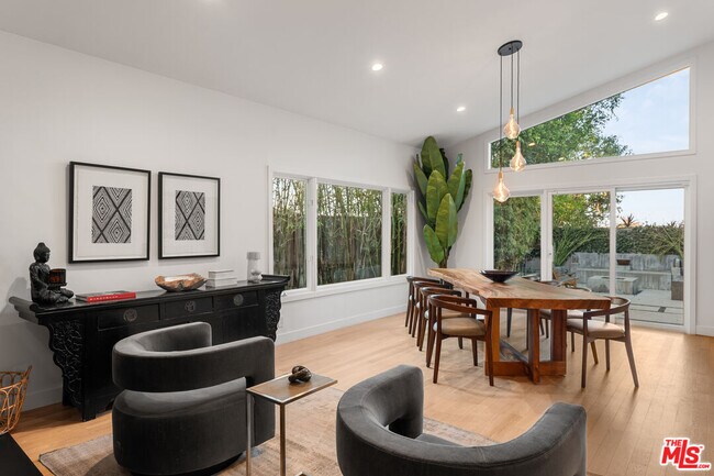 Building Photo - 3355 Alana Dr