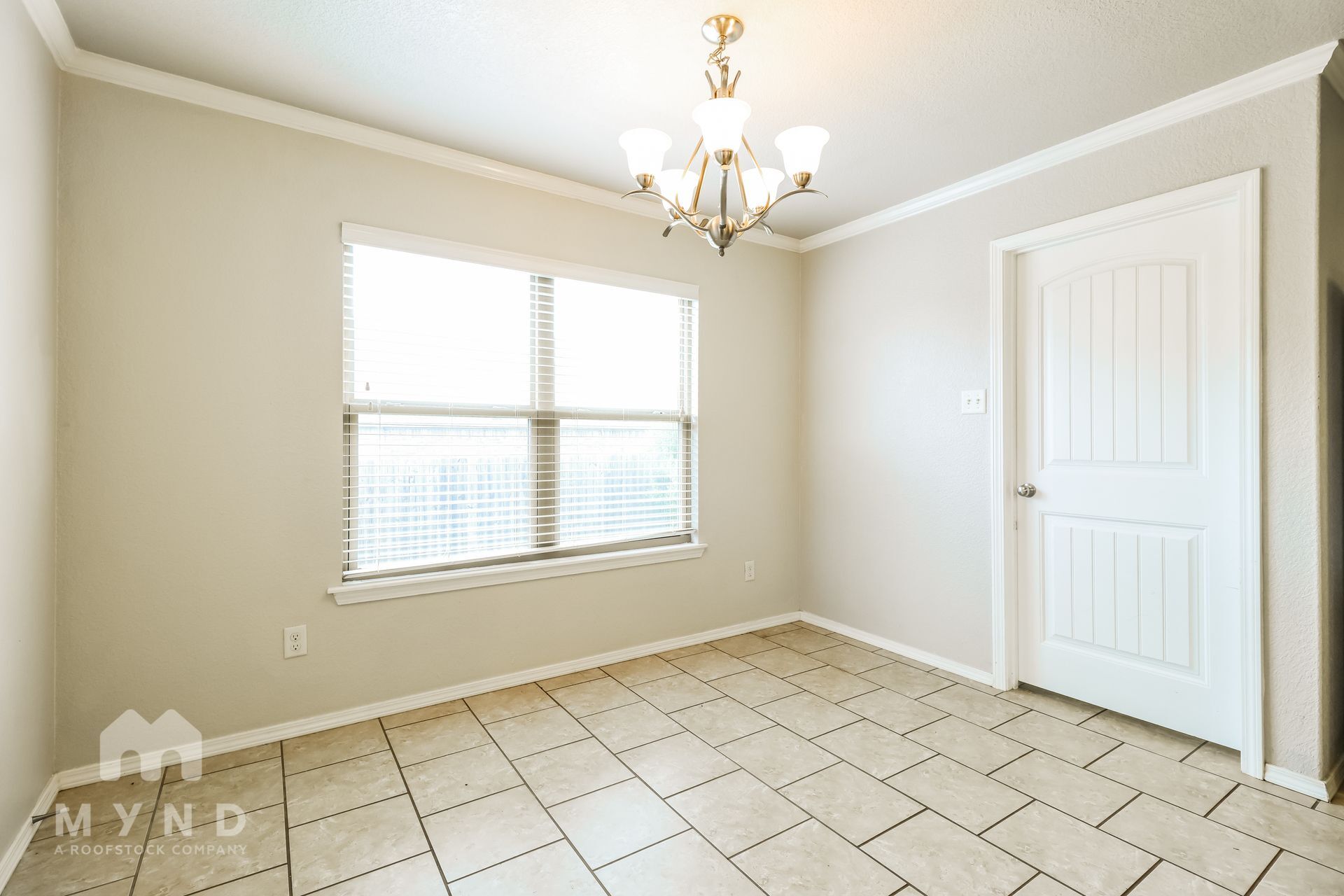 Building Photo - 17 Bristol Dr