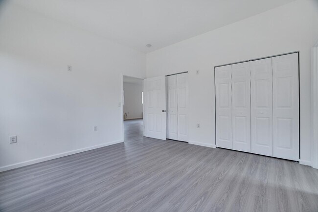 Building Photo - 9161 Brandywine Dr