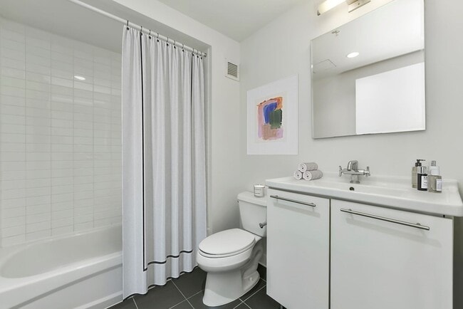 Building Photo - 1 Earhart St