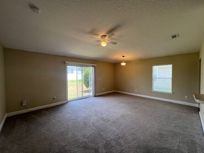 Building Photo - Oakleaf Home For Rent