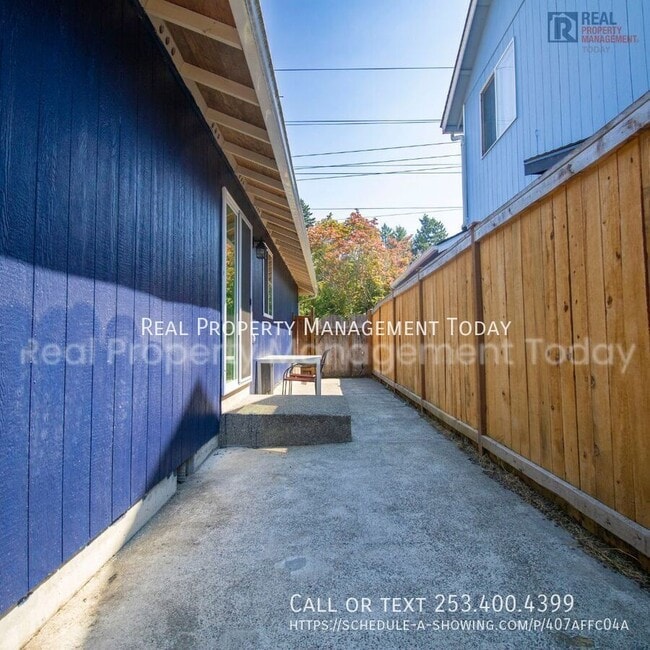 Building Photo - 22422 45 Ave E