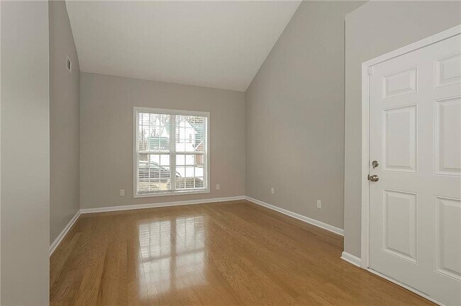 Building Photo - 2465 Oakland Spring Dr