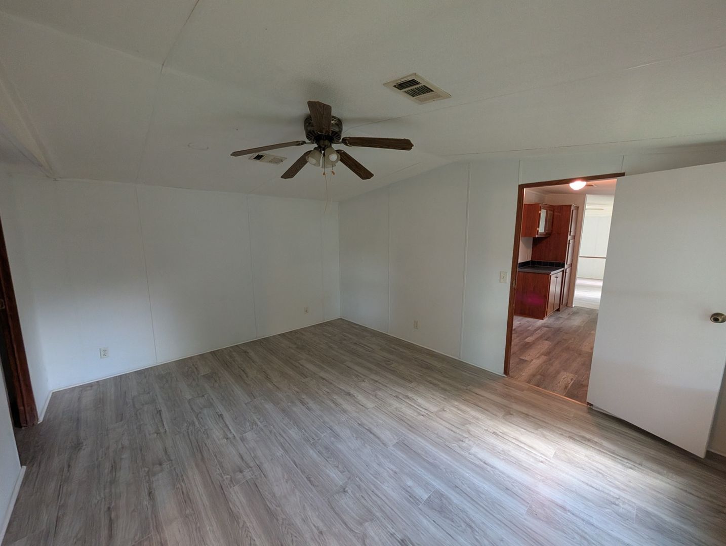 Building Photo - 956 Southern Ave