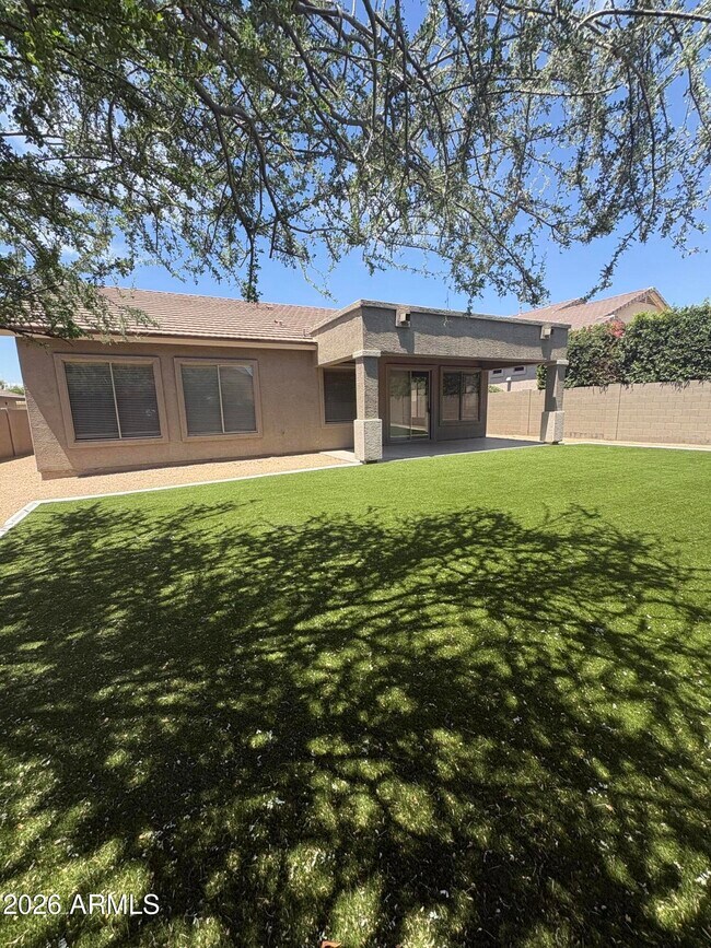 Building Photo - 7729 E Tailspin Ln