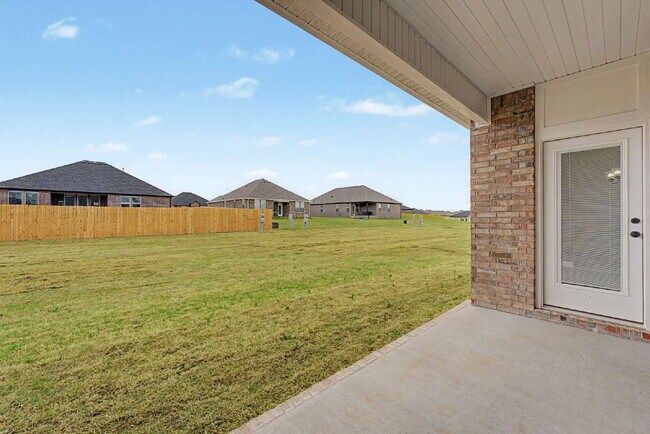 Building Photo - Brand NEW 3-Bedroom Retreat with Granite Finishes & Cozy Fireplace in Farmington!