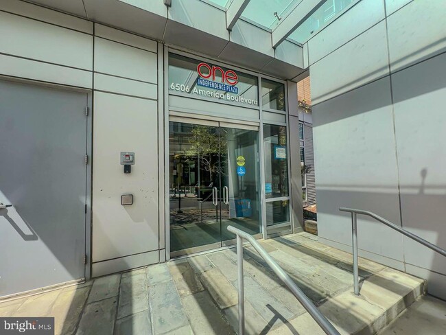 Building Photo - 6506 America Blvd