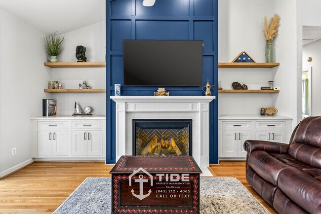 Building Photo - Spacious Retreat in Mt. Pleasant