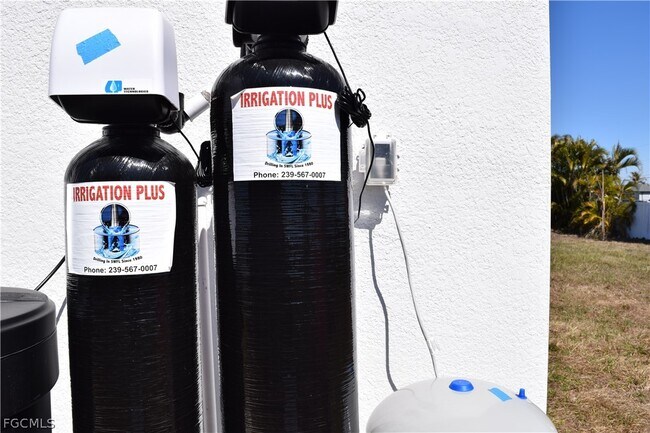 Building Photo - 1809 NW 6th Ave