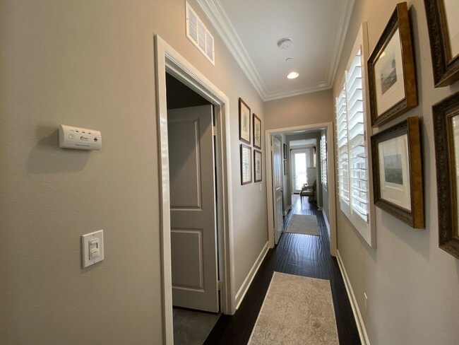 Building Photo - 3BD Home with Amazing Panoramic Ocean Views!