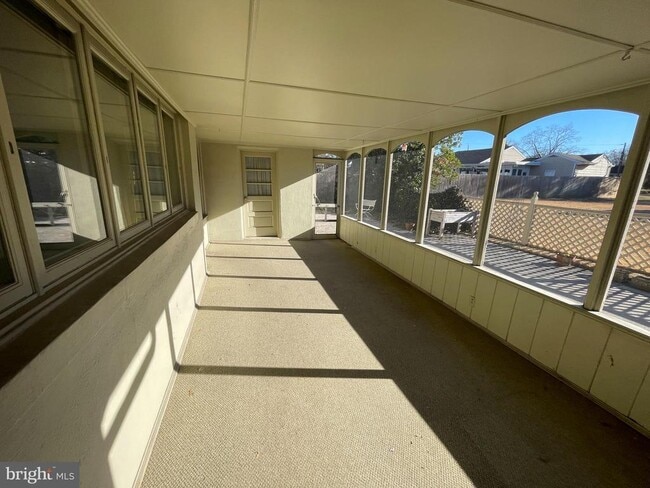 Building Photo - 1406 Park Blvd