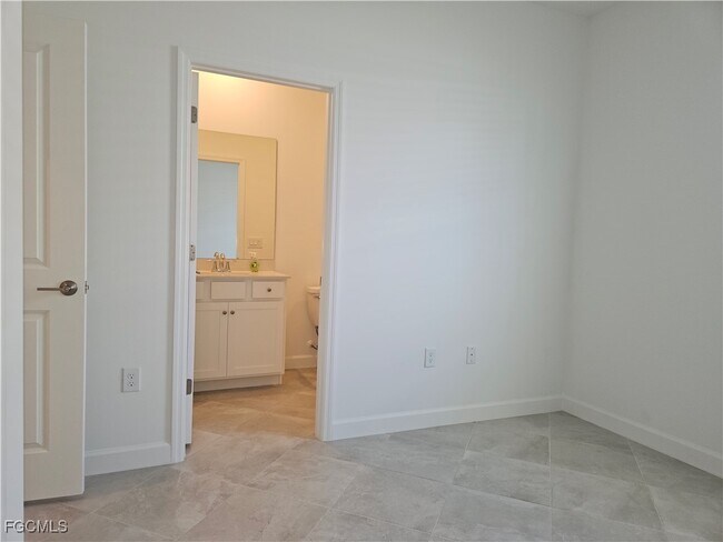 Building Photo - 20459 Copperhead Dr