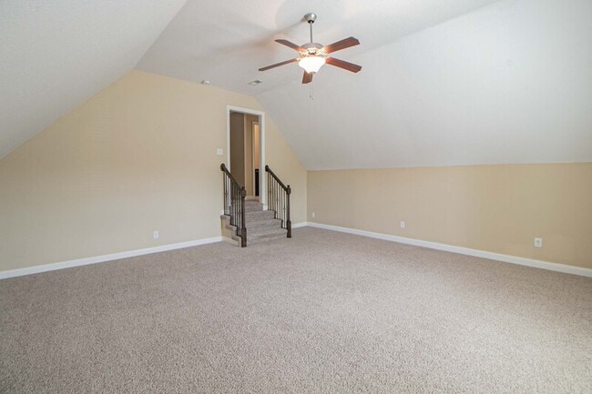 Building Photo - 809 Carousel Ct