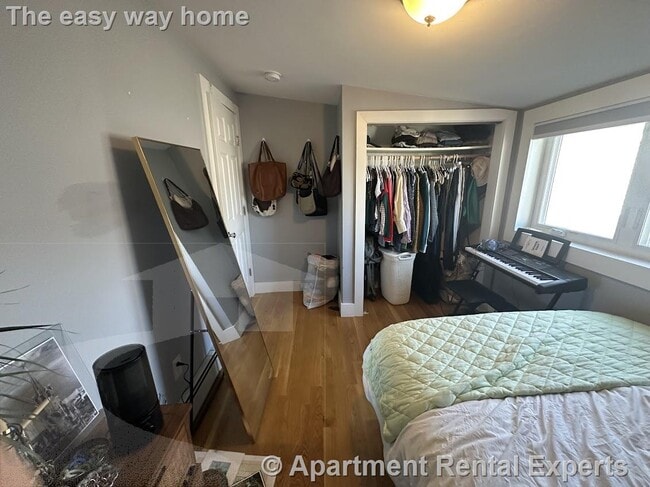 Building Photo - 287 Beacon St