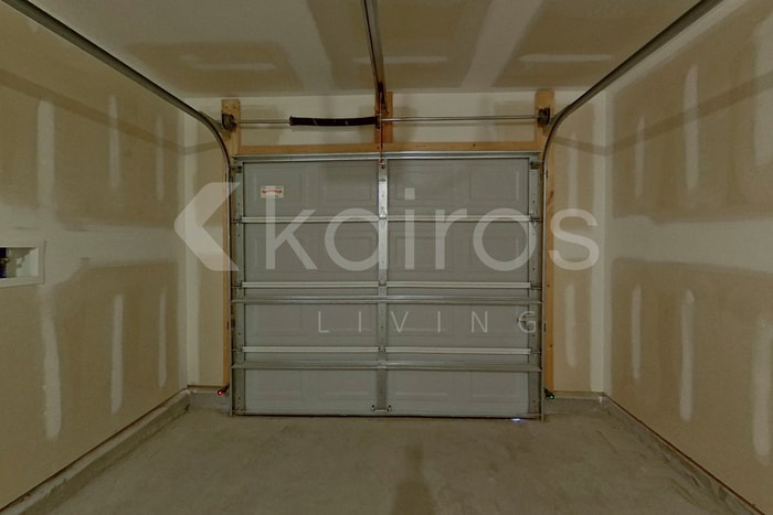 Building Photo - 305 Lumpkin Ln