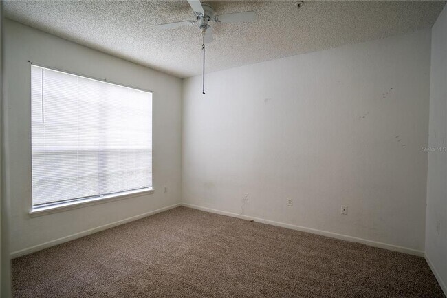 Building Photo - 13037 Mulberry Park Dr