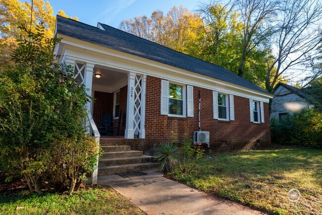 Building Photo - 324 Stockton St