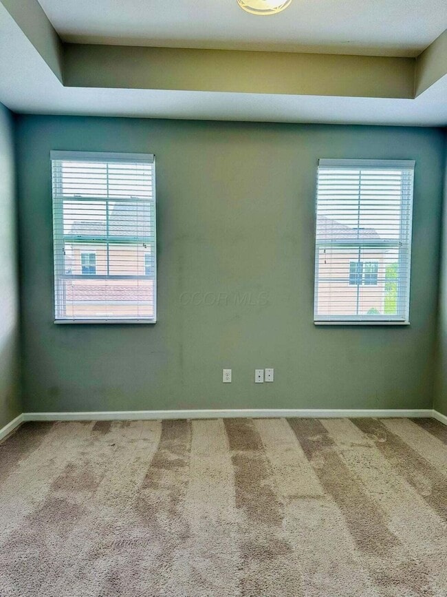 Building Photo - 3225 Rossmore Cir