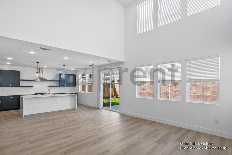 Building Photo - 379 Monastery Dr