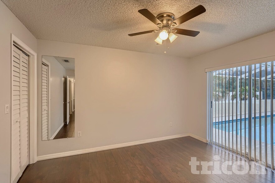 Building Photo - 1093 Dunlap Ave