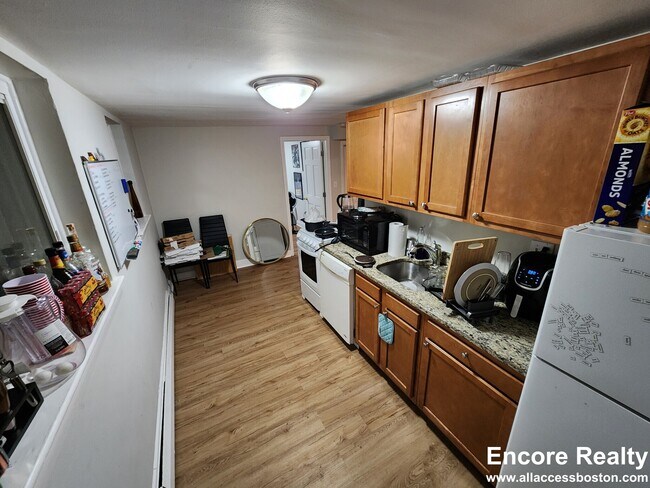 Building Photo - 69 Chiswick Rd