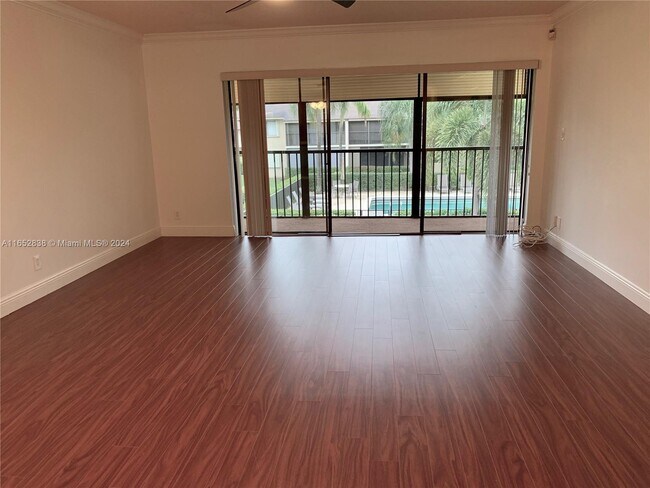 Building Photo - 130 SE 7th St