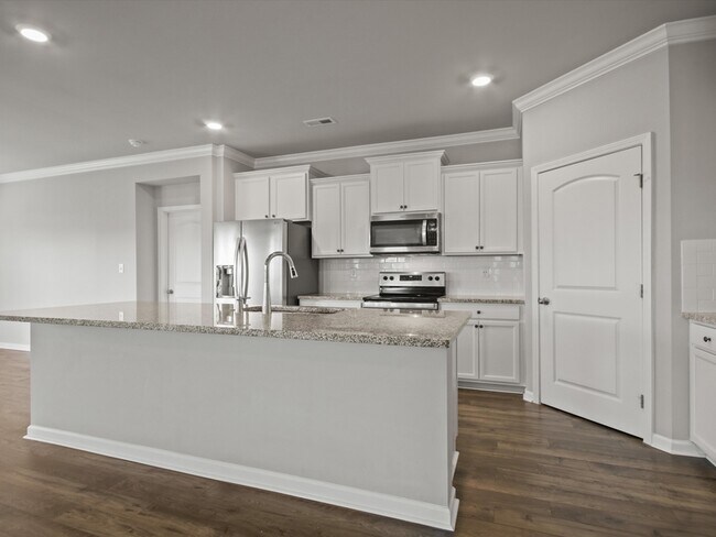 Building Photo - 227 Poplar Hollow Dr