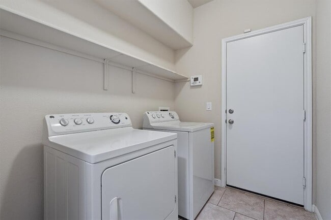 Building Photo - 533 Jess Maynard Trail