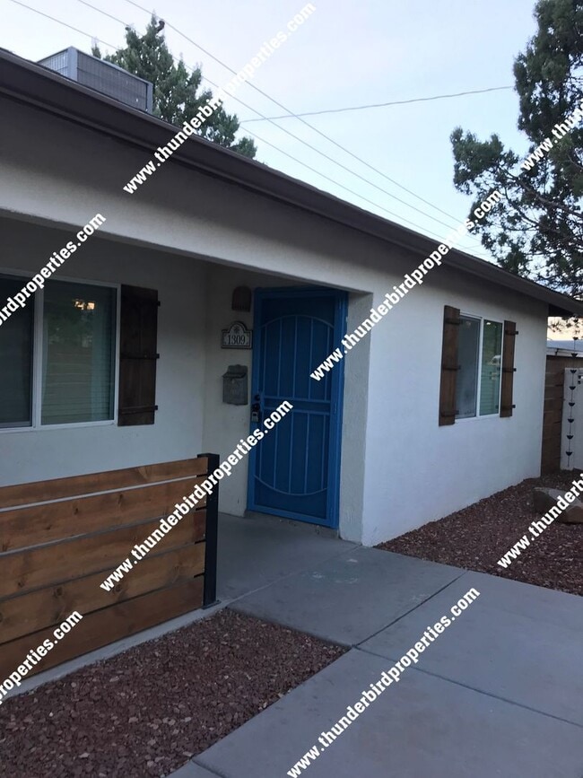 Building Photo - 1315 San Mateo