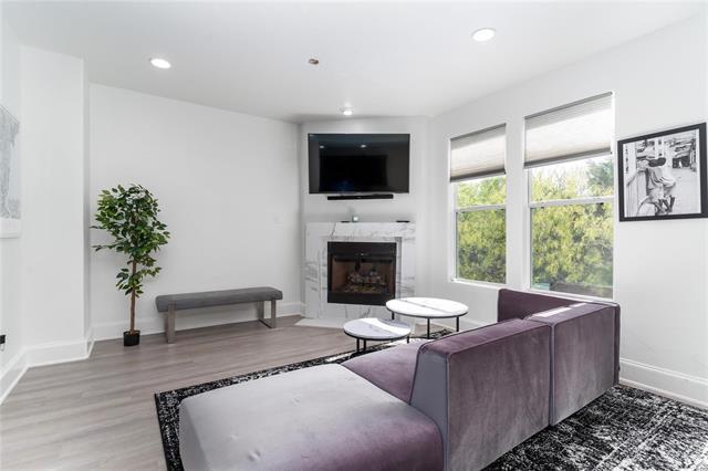 Building Photo - 2635 Villa Di Lago Dr