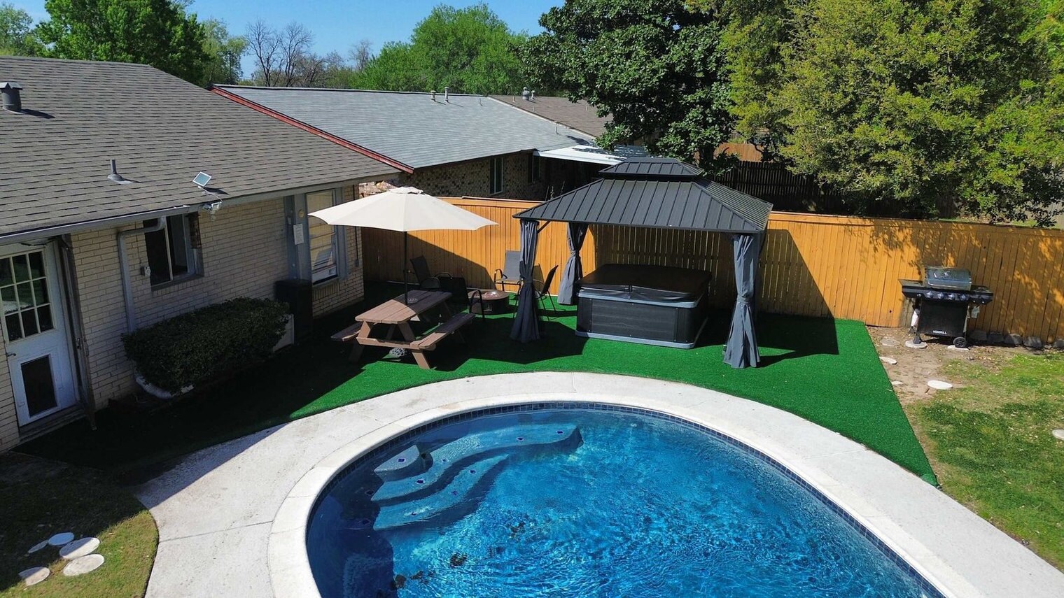 Building Photo - 2017 Meadow Lark